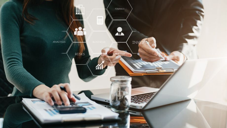 Informatikai stratégia – Hogy a nyilak egy irányba mutassanak