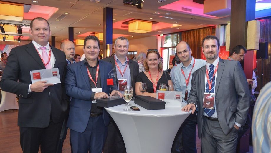 Töretlen lendülettel